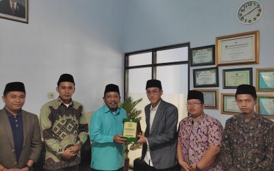 STAI KH ZAINUDDIN MOJOSARI NGANJUK JALIN KERJA SAMA DENGAN UNIVERSITAS AL QOLAM MALANG
